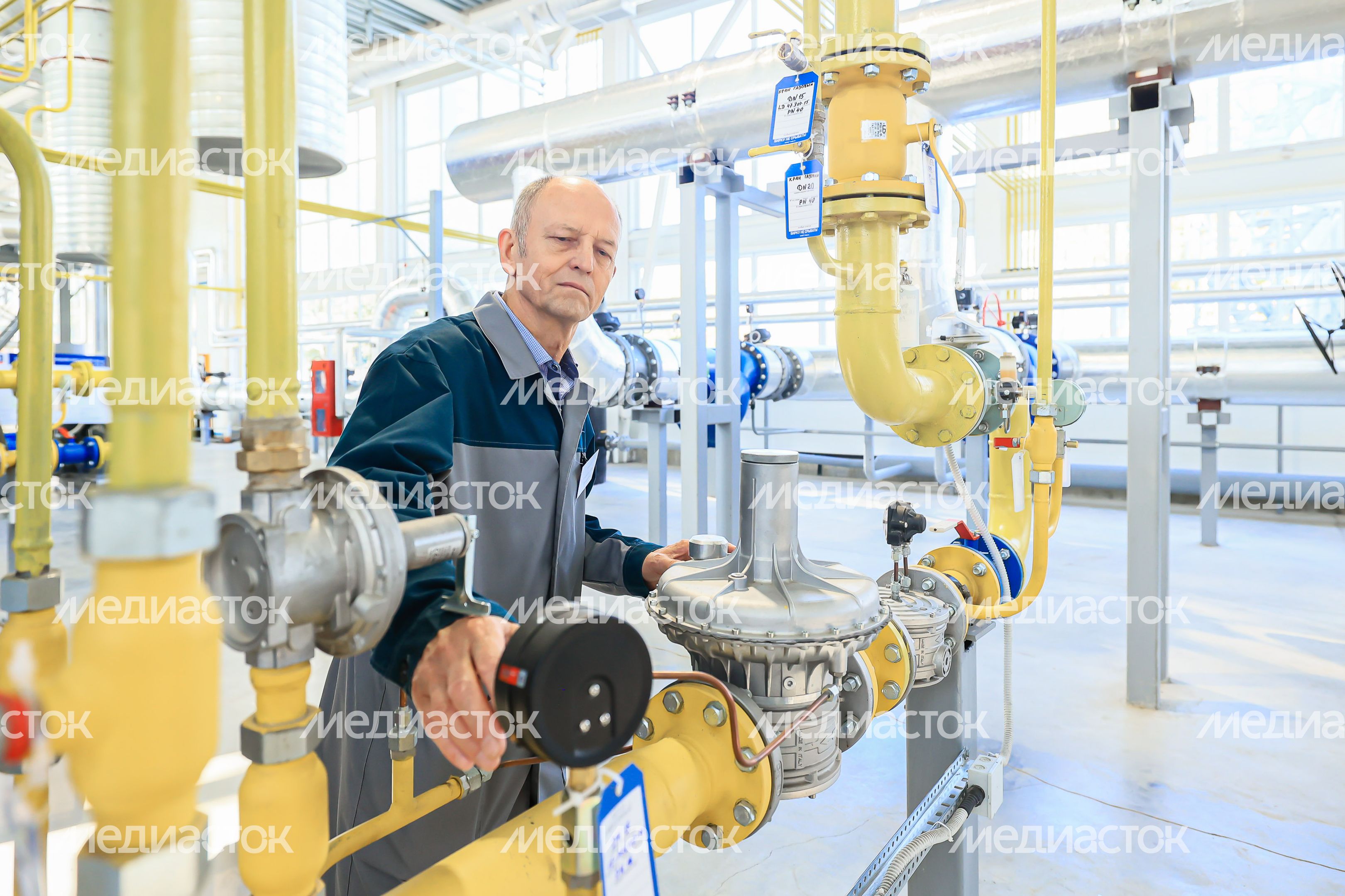 Осмотр новой котельной и реконструируемого участка теплосети в Королеве Губернатором Подмосковья