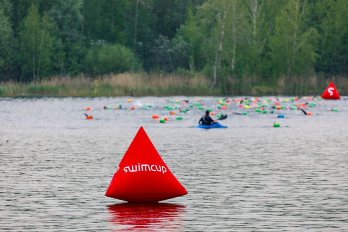 Заплыв на открытой воде Swimcup на Кореневском карьере в Люберцах