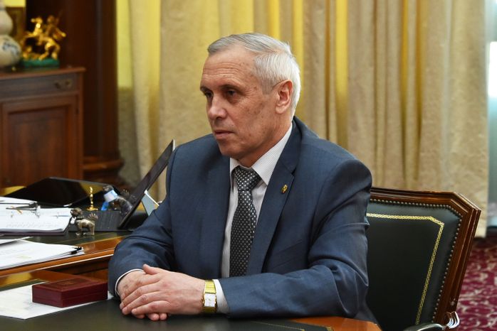 А. Воробьев встретился с председателем Совета ветеранов войны