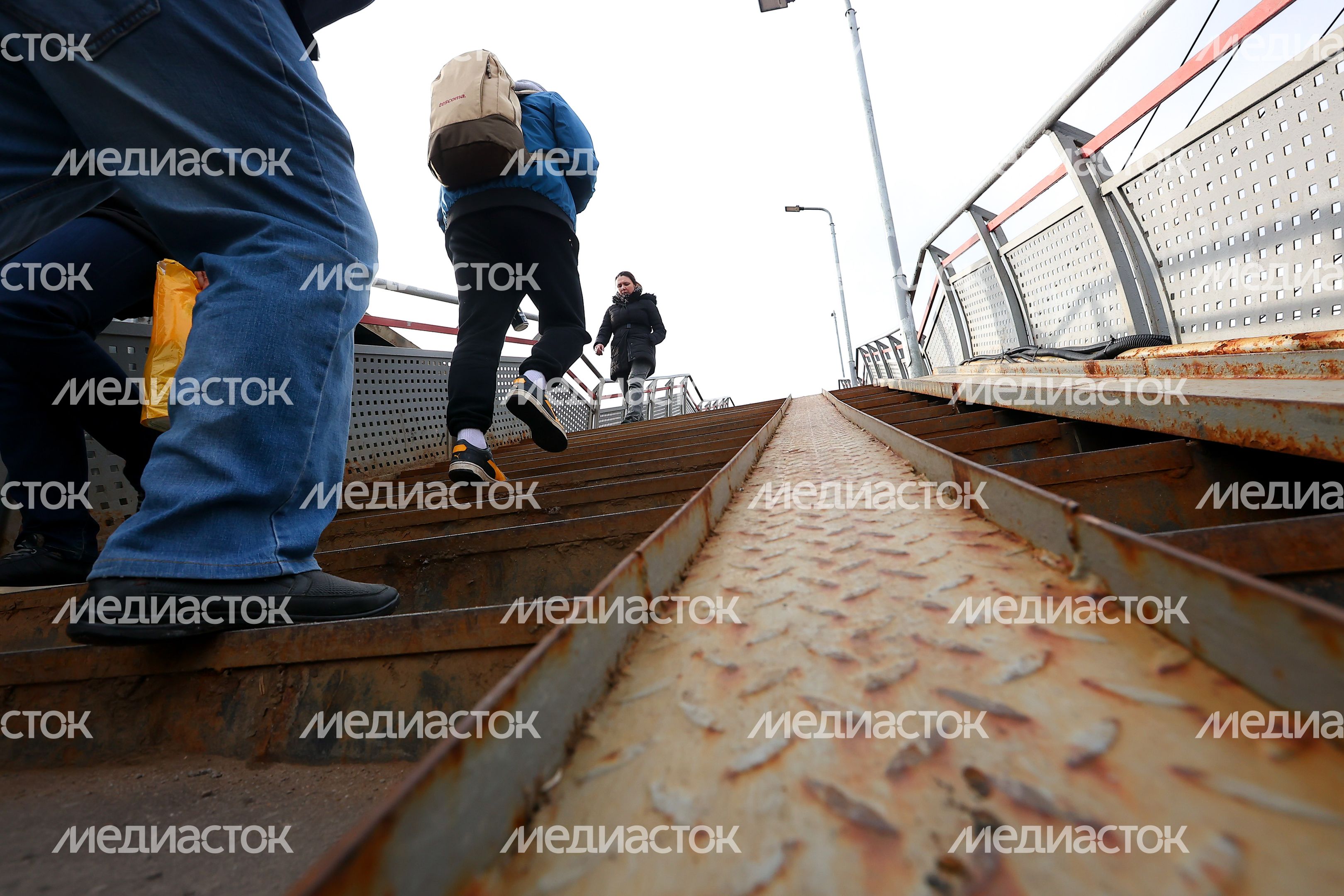 Проверка губернатором строительства путепровода в Раменском