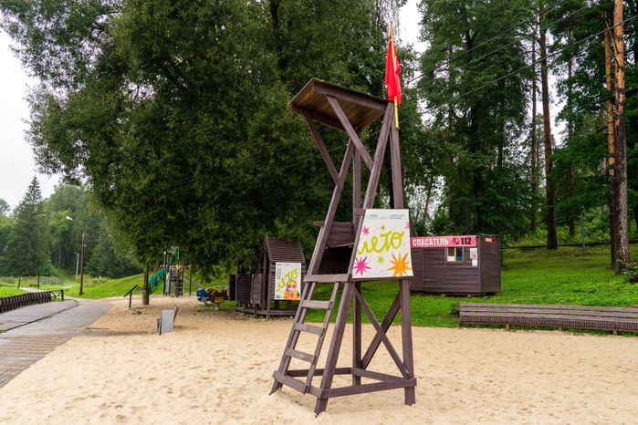 Пляж на Холодном пруду в Высоковске