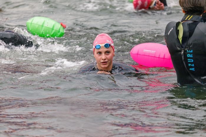 Заплыв на открытой воде Swimcup на Кореневском карьере в Люберцах