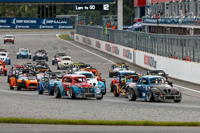 VI этап российской серии кольцевых гонок на автодроме Moscow Raceway