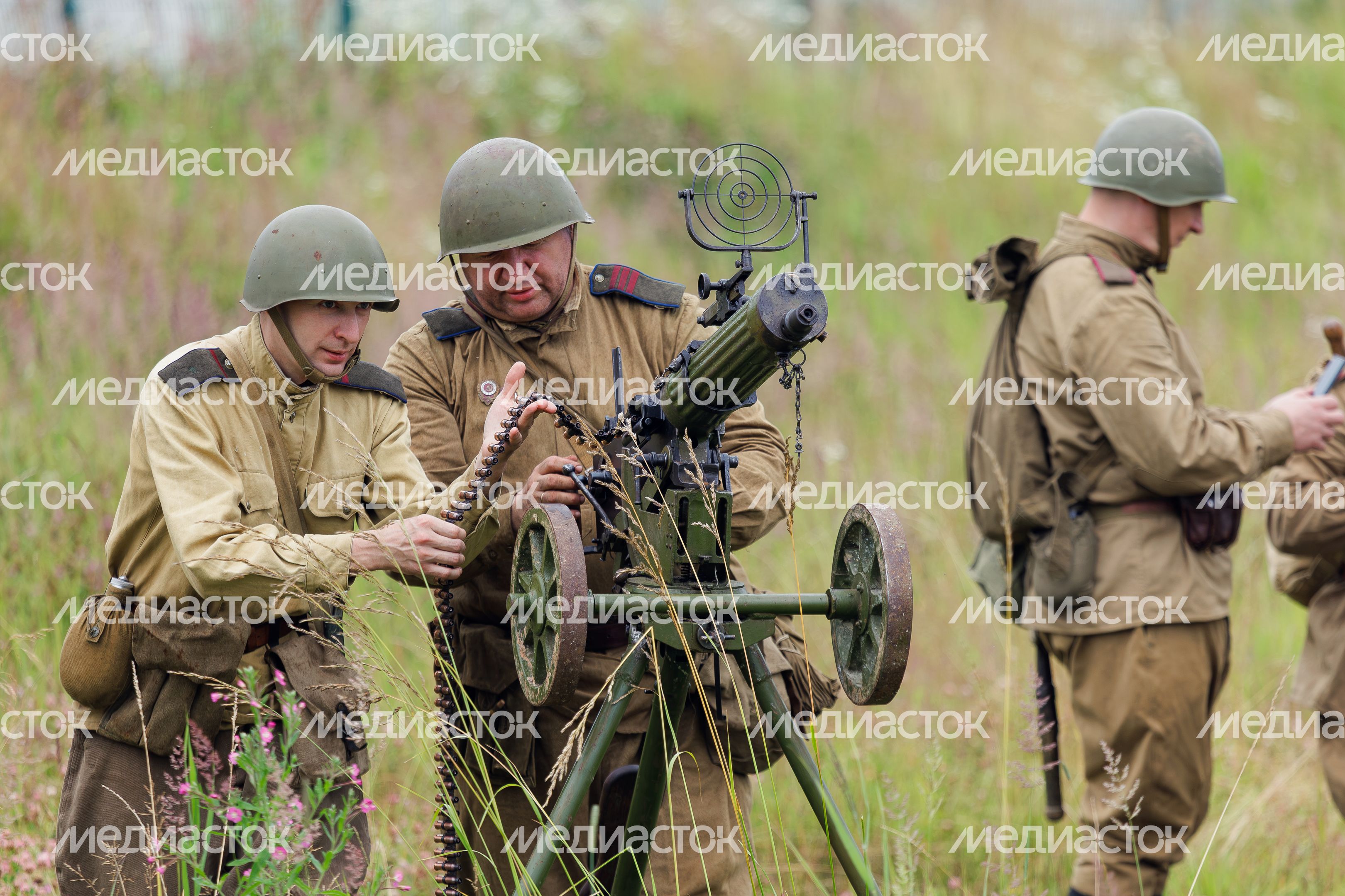 Эпизод Курской битвы под Прохоровкой на военно-исторической реконструкции в Центральном парке «Патриот»