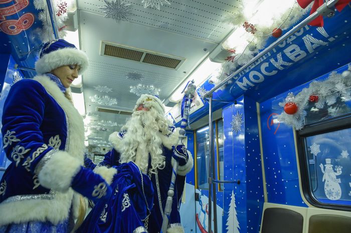 Запуск новогоднего поезда в Московском метрополитене