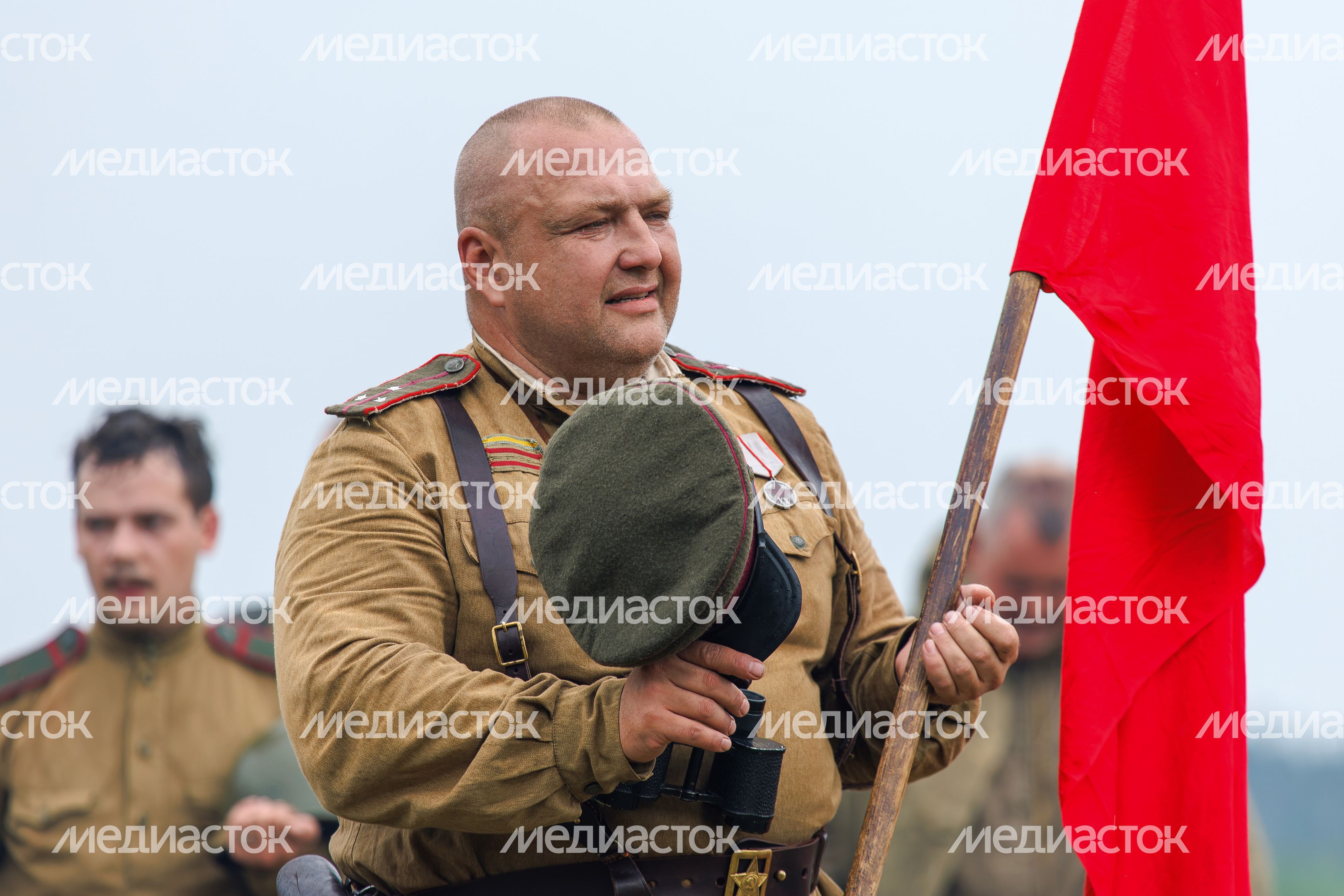 Эпизод Курской битвы под Прохоровкой на военно-исторической реконструкции в Центральном парке «Патриот»