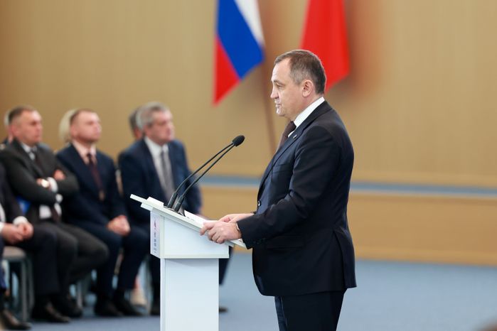 На форуме выступил председатель Мособлдумы, секретарь подмосковной "Единой России" Игорь Брынцалов