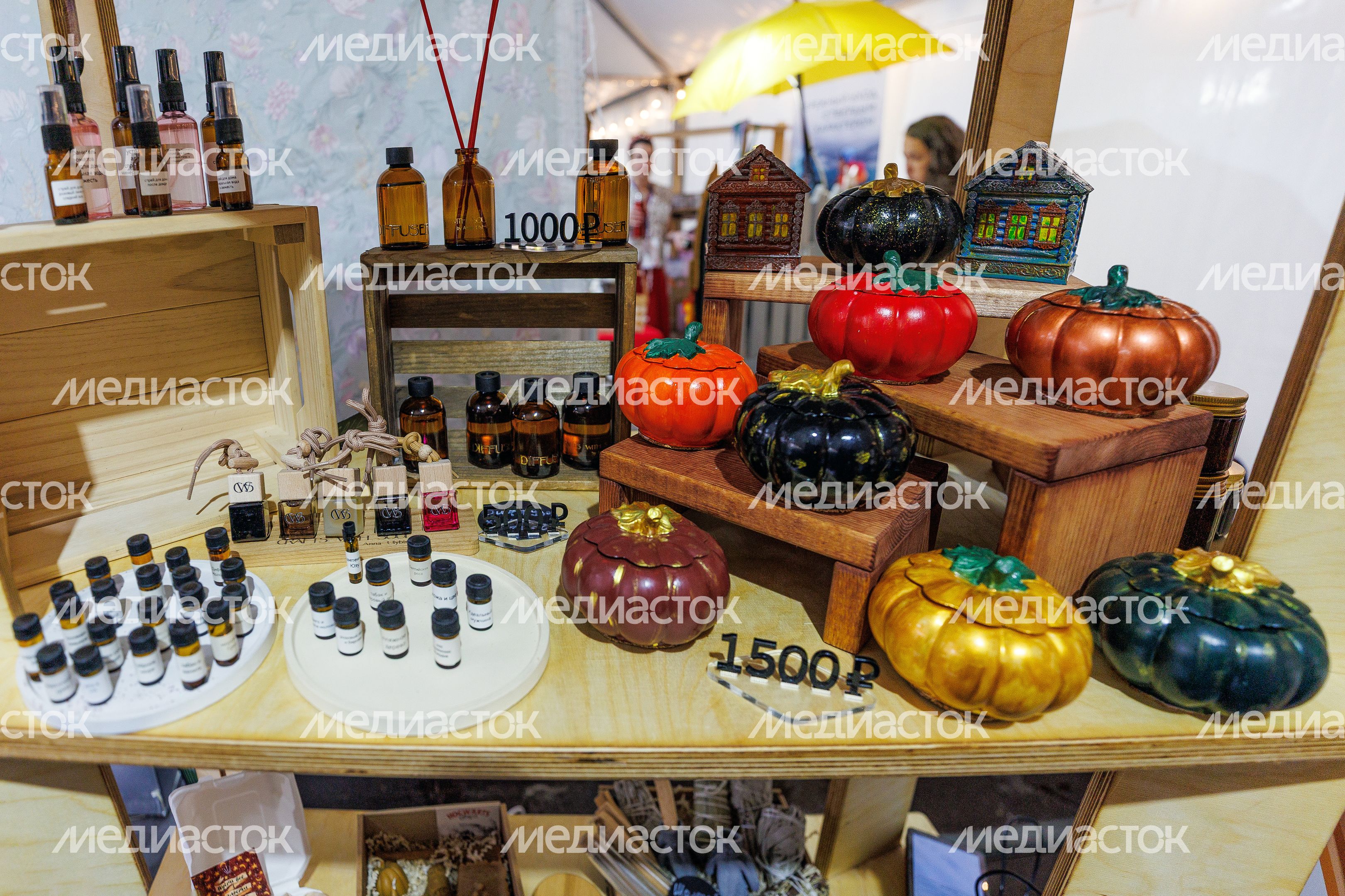 Продукция местных фермеров на ярмарке подмосковных брендов «100% Подмосковье. Встречаем осень» в Красногорске Продукция местных фермеров на ярмарке подмосковных брендов «100% Подмосковье. Встречаем осень» в Красногорске