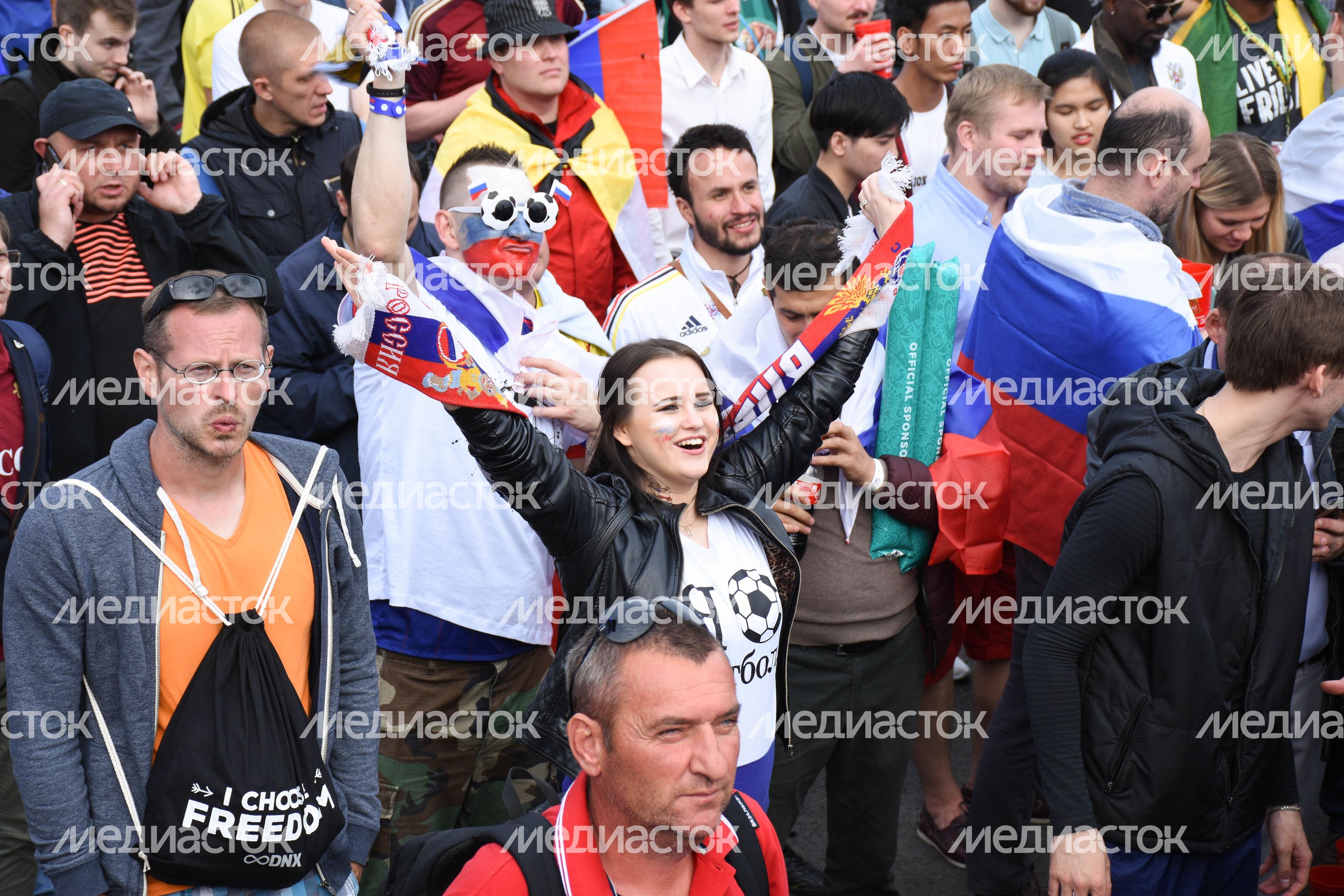 Открытие Чемпионата мира по футболу в Москве на Воробьёвых горах