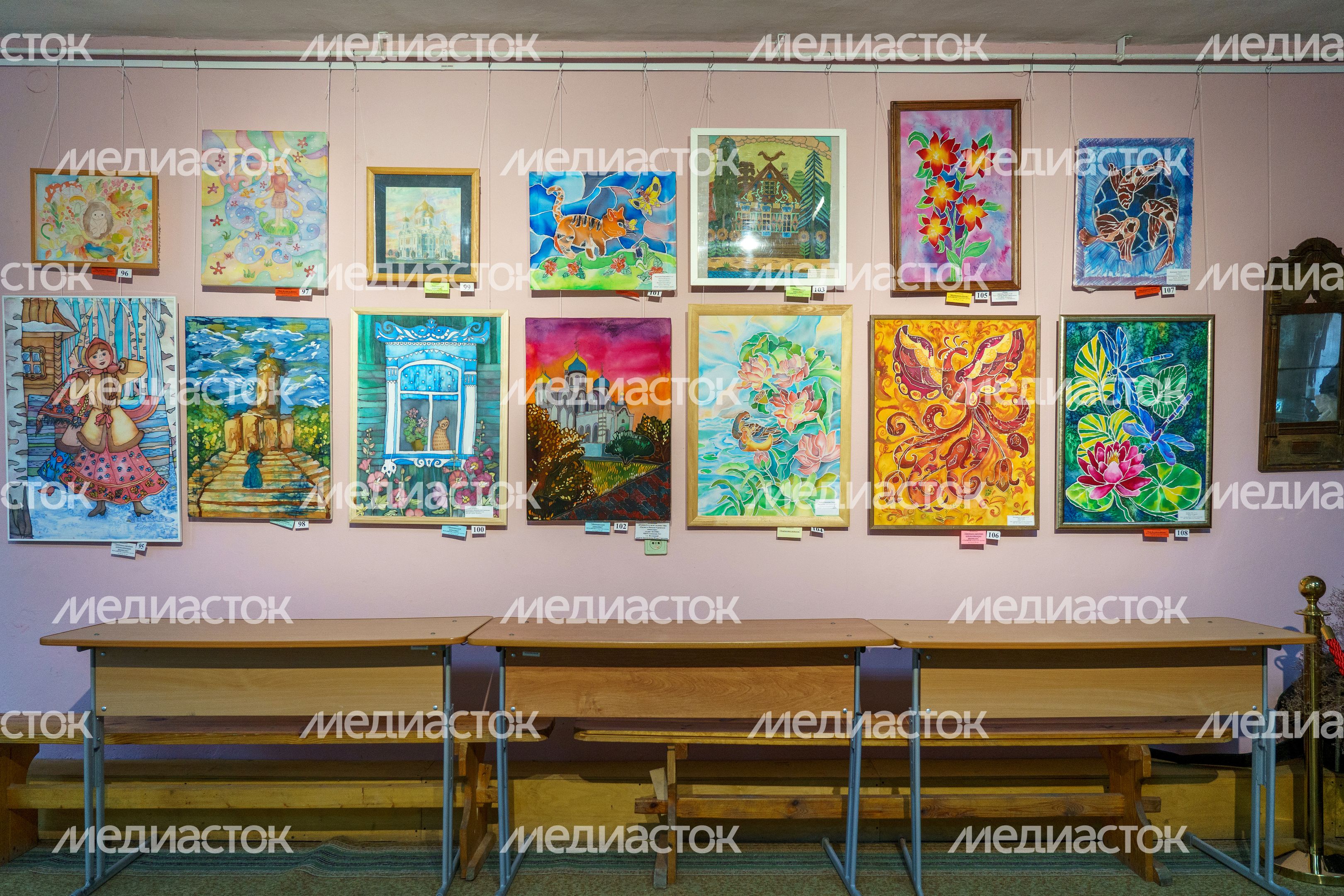XXV Московская областная выставка-конкурс «Роспись ткани» в выставочном зале «Дома Широкова» Павлововского Посада XXV Московская областная выставка-конкурс «Роспись ткани» в выставочном зале «Дома Широкова» Павлововского Посада