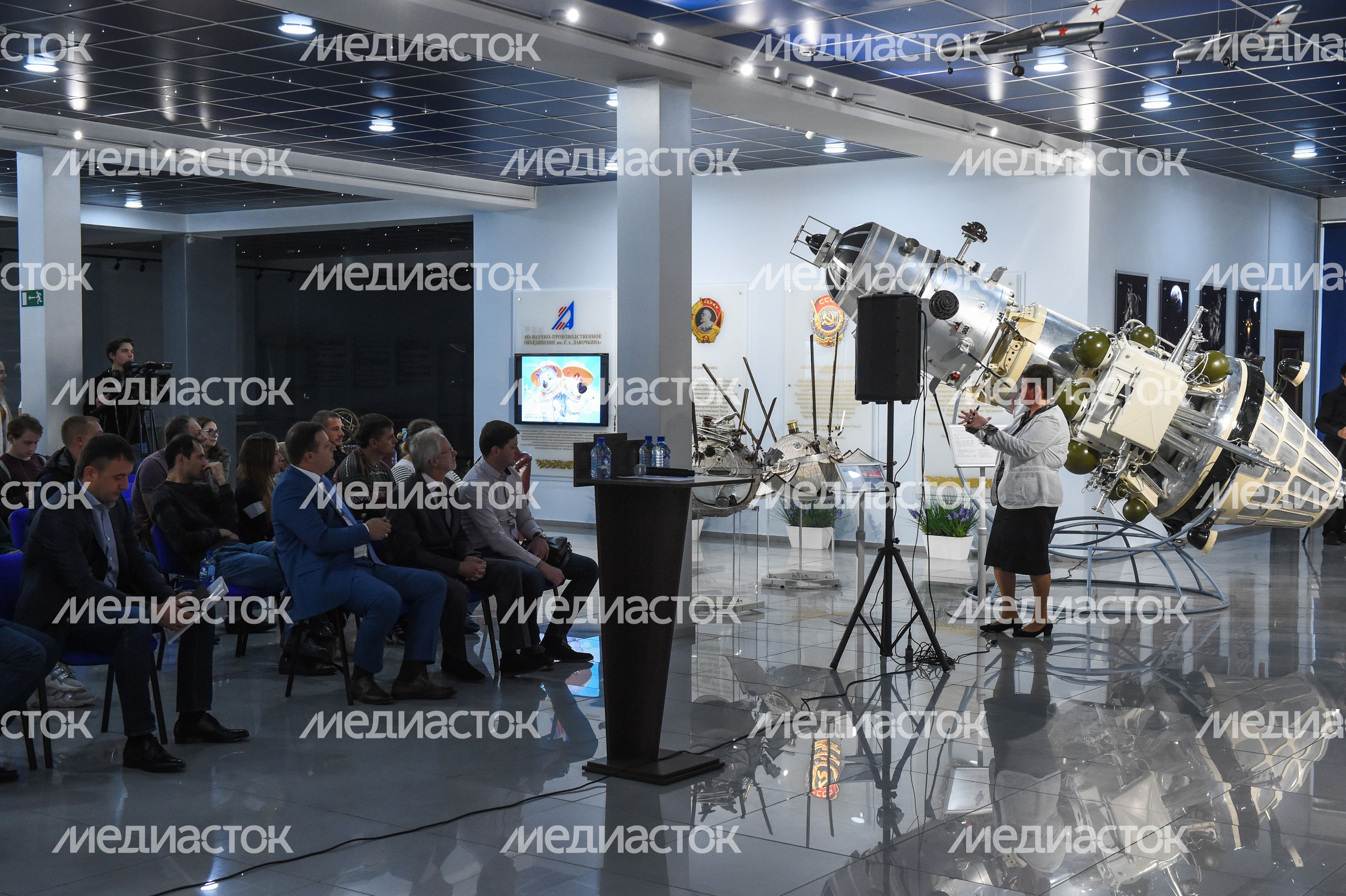 Презентация транспортных карт с героями мультфильма «Белка и Стрелка»