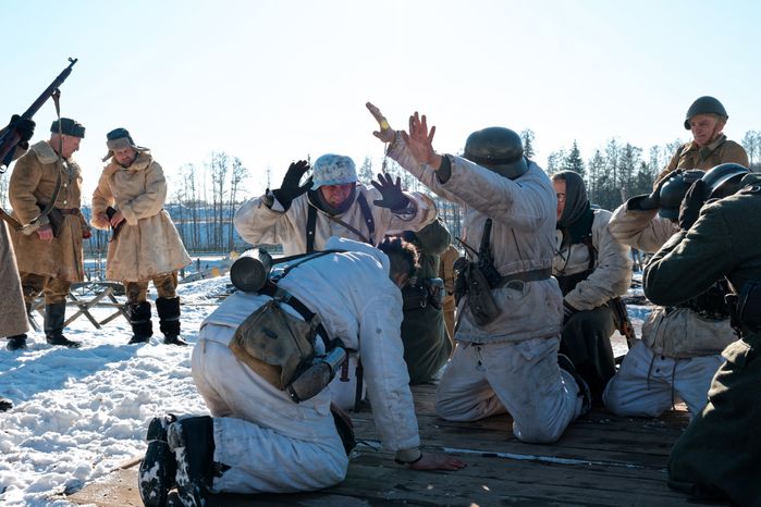 Военно-историческая реконструкция битвы за Сталинград у храма ВС РФ в Кубинке