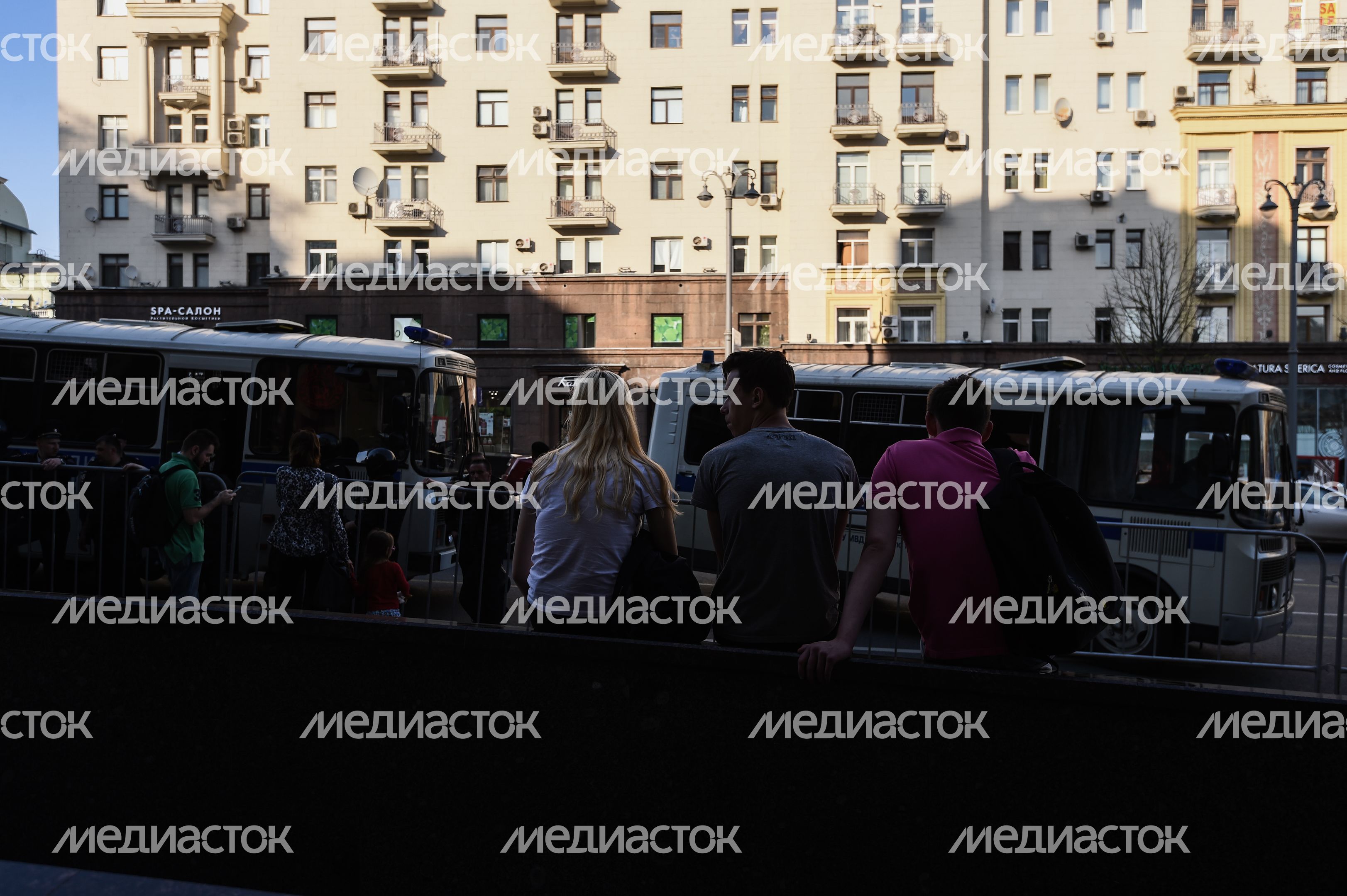 Несанкционированный митинг на Пушкинской площади Несанкционированный митинг на Пушкинской площади