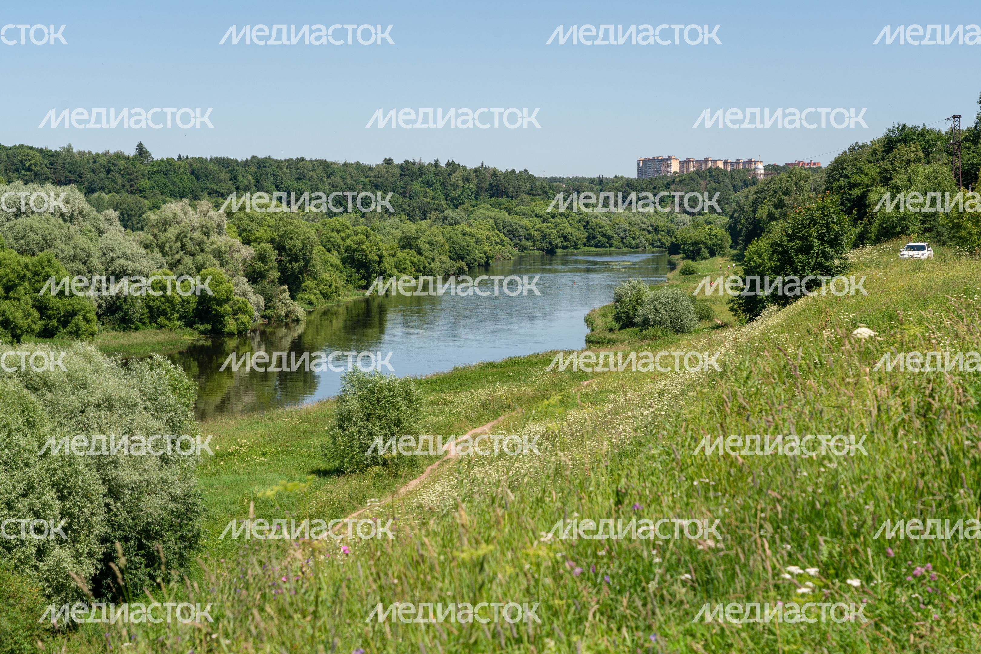 Смотровая площадка на Мясиной горе в Звенигороде Смотровая площадка на Мясиной горе в Звенигороде