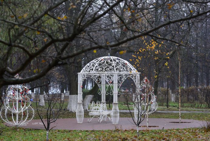 Беседка в Центральном сквере в Жуковском