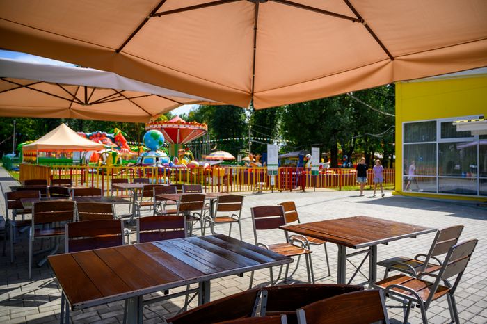 Летнее кафе в городском парке культуры и отдыха «Пегас» в Егорьевске