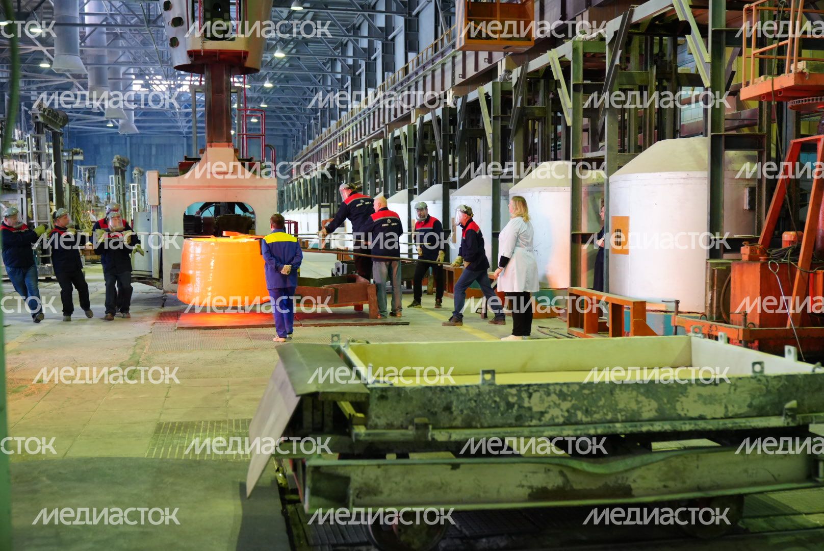 Посещение губернатором завода оптического стекла в Лыткарино