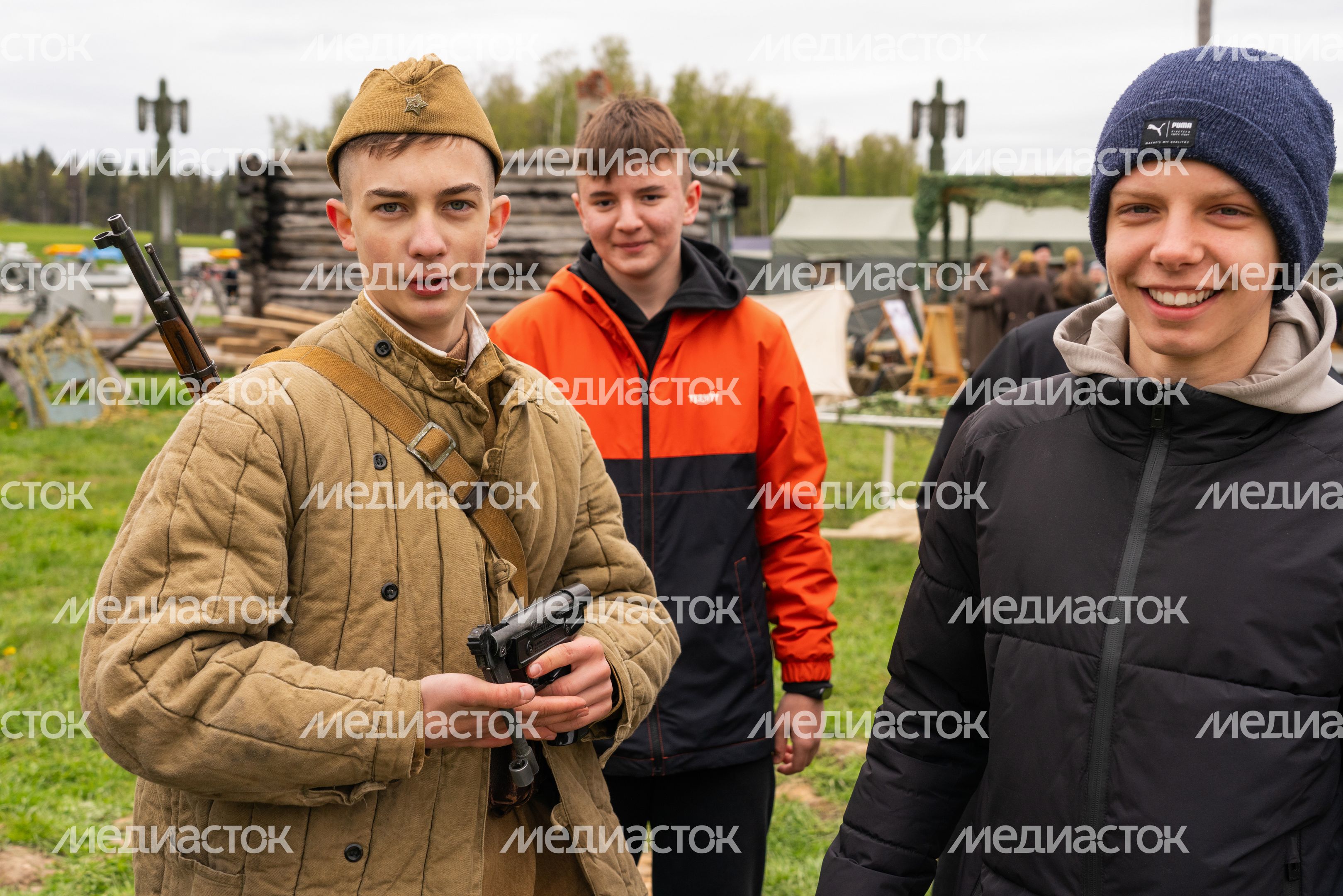 Военно-историческая реконструкция «Штурм Кенигсберга» в День Победы в парке «Патриот» Одинцовского округа Военно-историческая реконструкция «Штурм Кенигсберга» в День Победы в парке «Патриот» Одинцовского округа