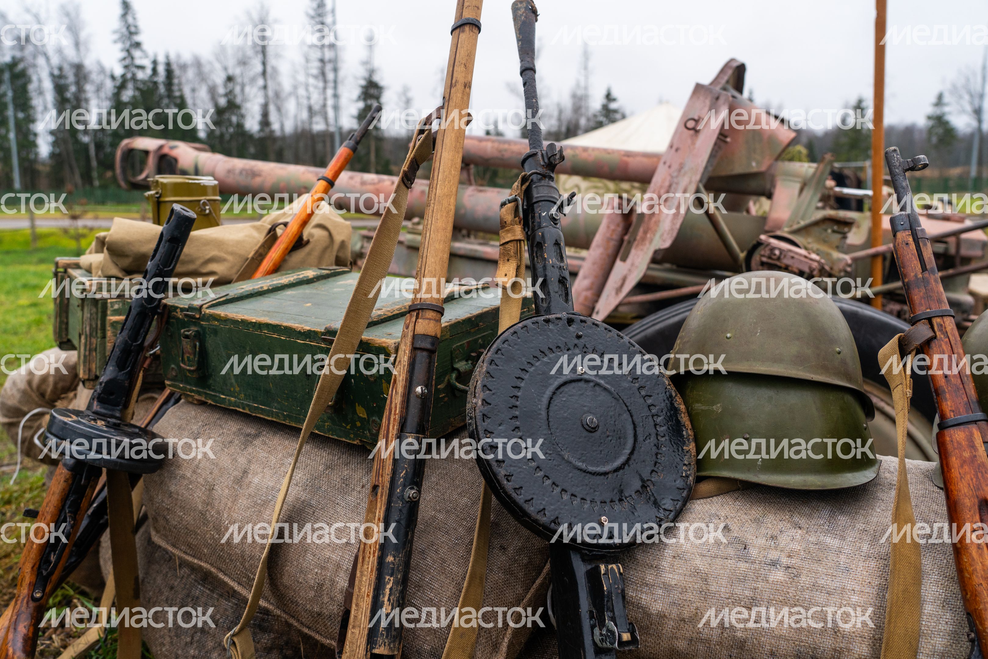 Военно-историческая реконструкция «Битва под Москвой» ко Дню воинской славы России Военно-историческая реконструкция «Битва под Москвой» ко Дню воинской славы России