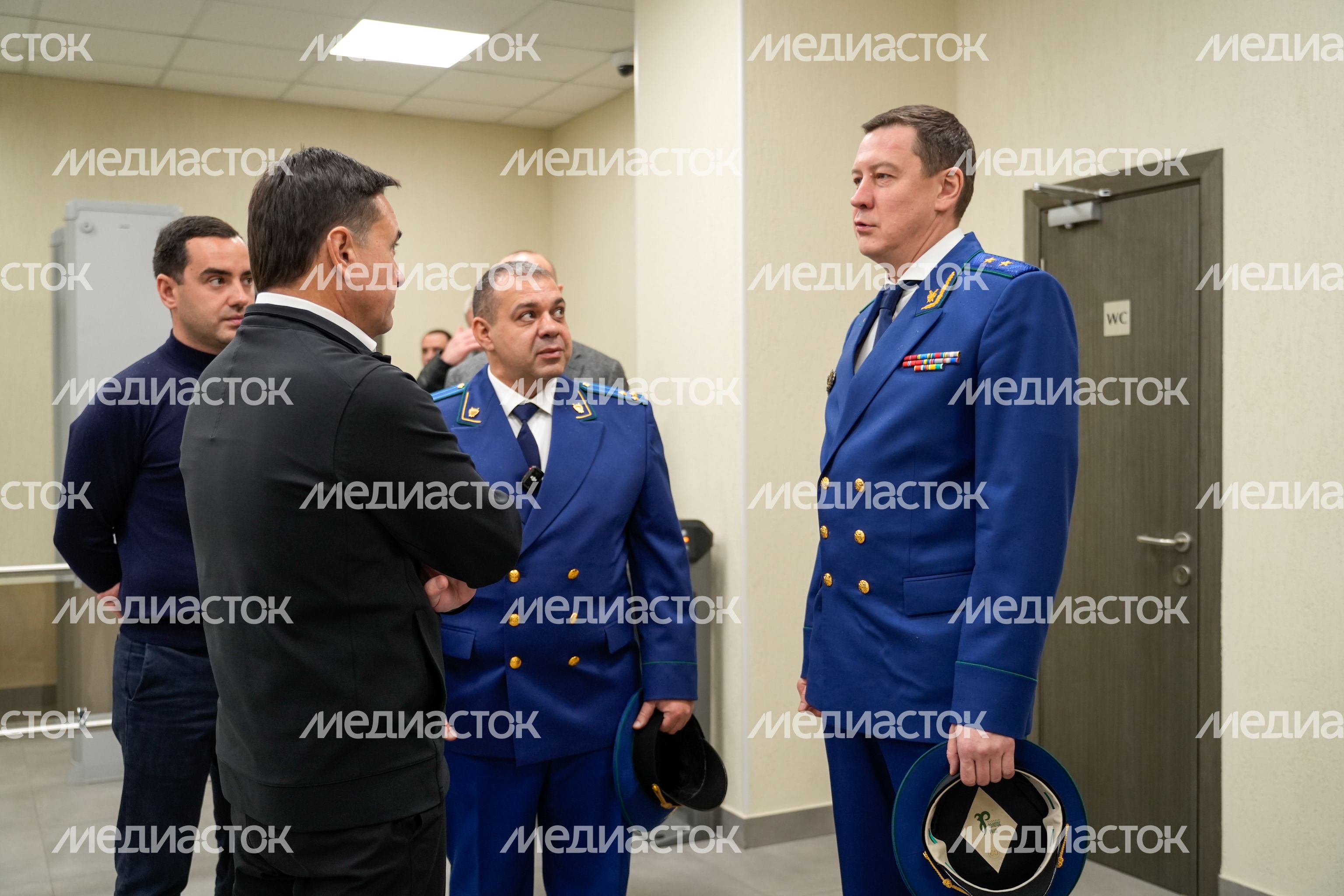 Андрей Воробьев открыл новое здание Солнечногорской городской прокуратуры Андрей Воробьев открыл новое здание Солнечногорской городской прокуратуры