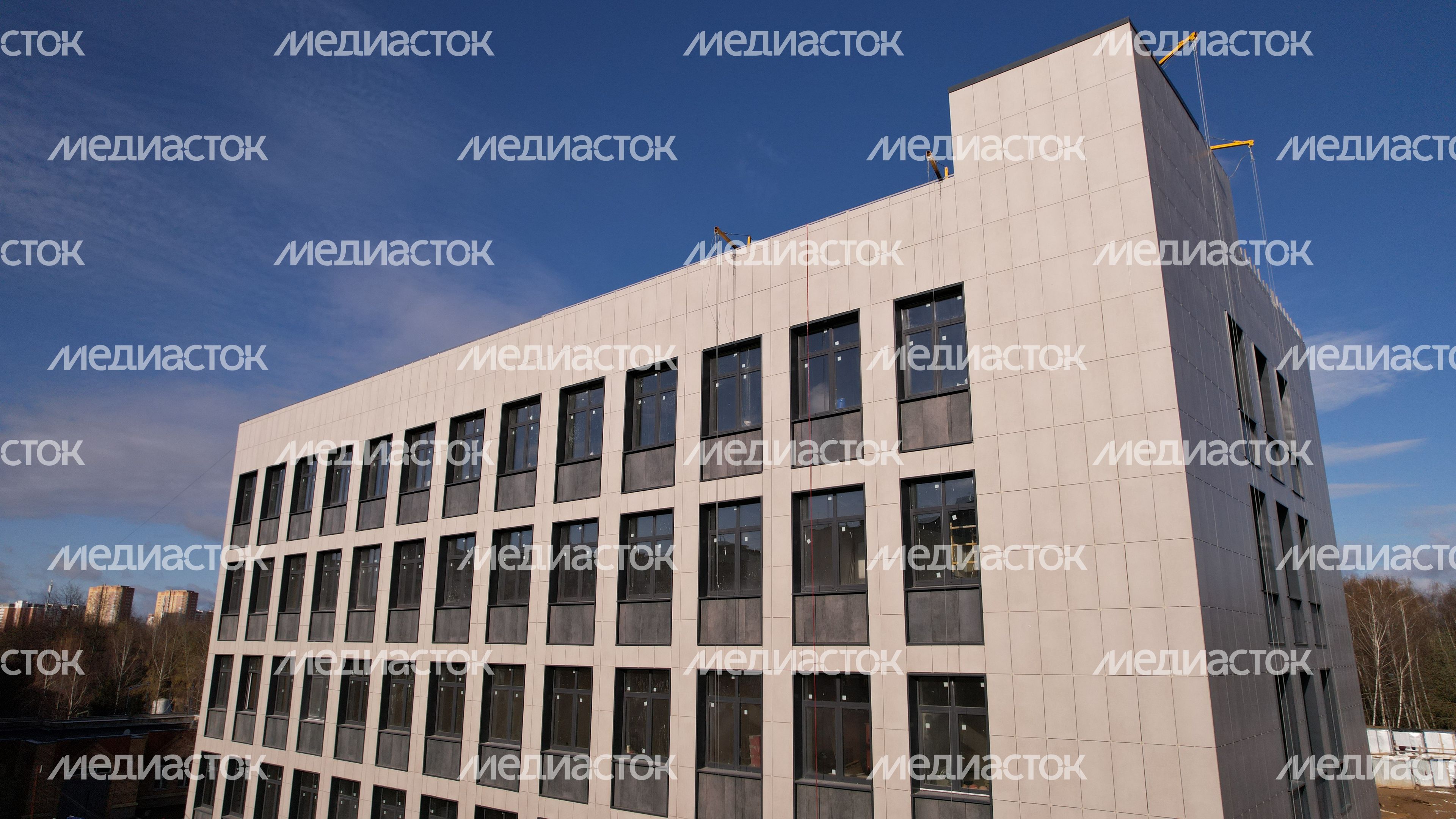 В Лобне продолжается строительство нового здания поликлиники №1