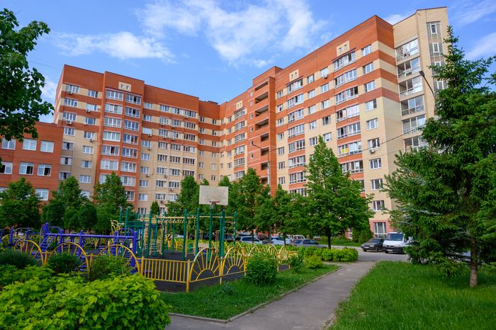 Виды Домодедово: двор микрорайона Авиационный