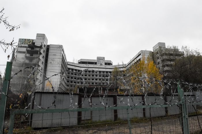 Начало работ по демонтажу Ховринской заброшенной больницы