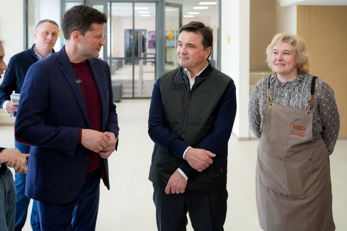Андрей Воробьев проверил работу культурно-досугового центра "Протон" в Протвине