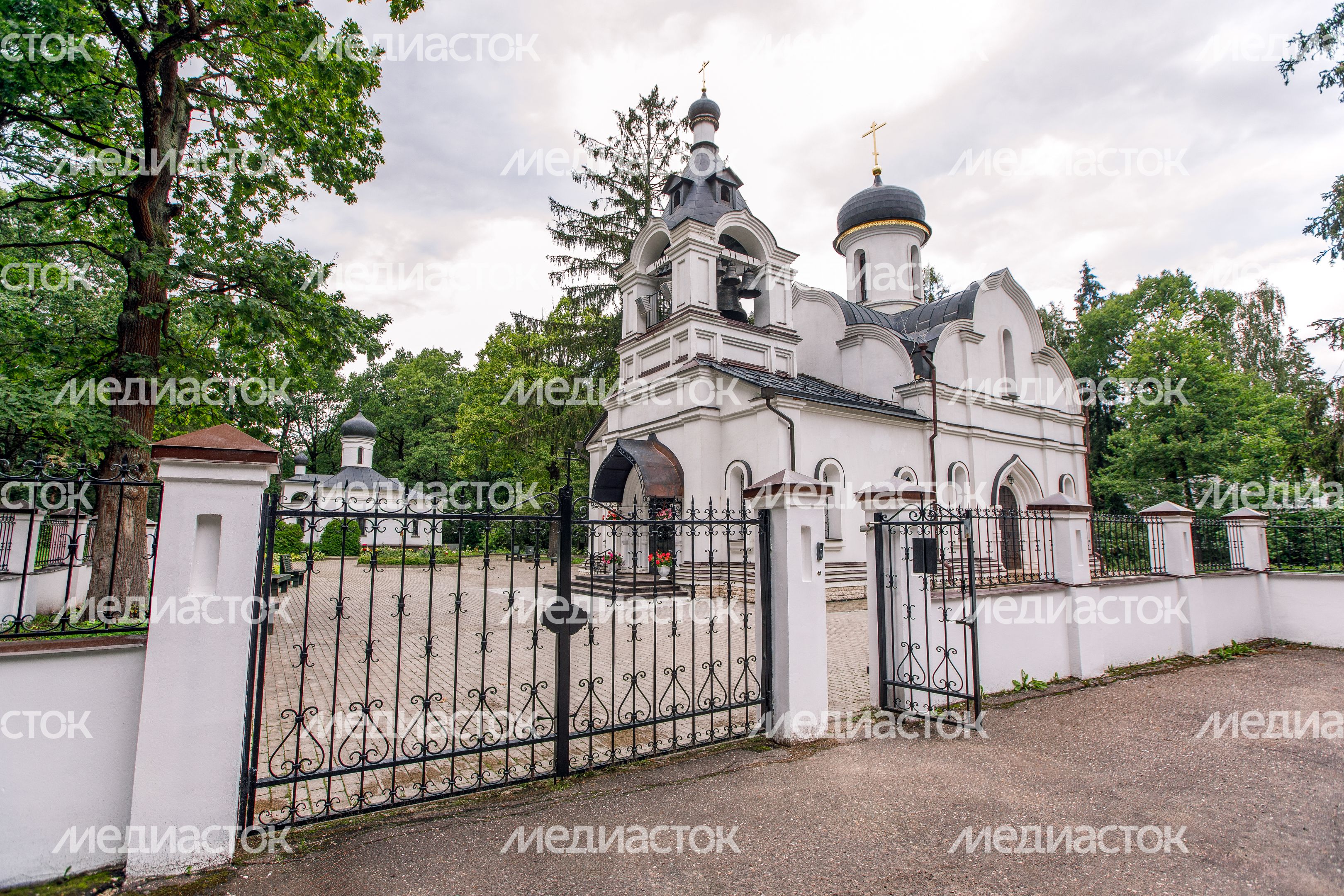 Сергиев Посад. Сергиевский храм Сергиев Посад. Сергиевский храм