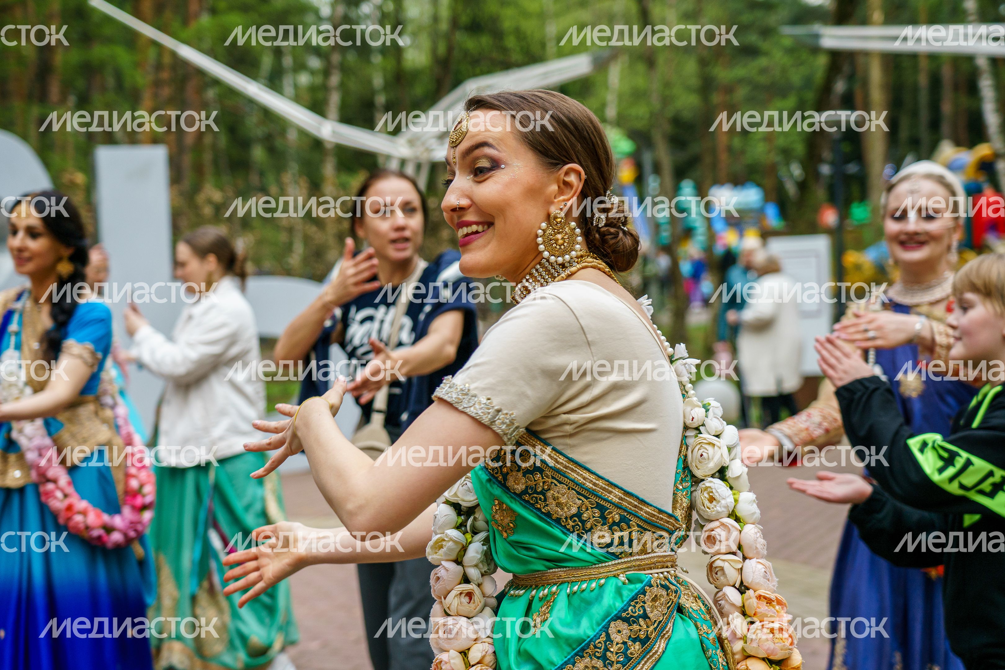 50-летний юбилей парка «Елочки» в Домодедово 50-летний юбилей парка «Елочки» в Домодедово