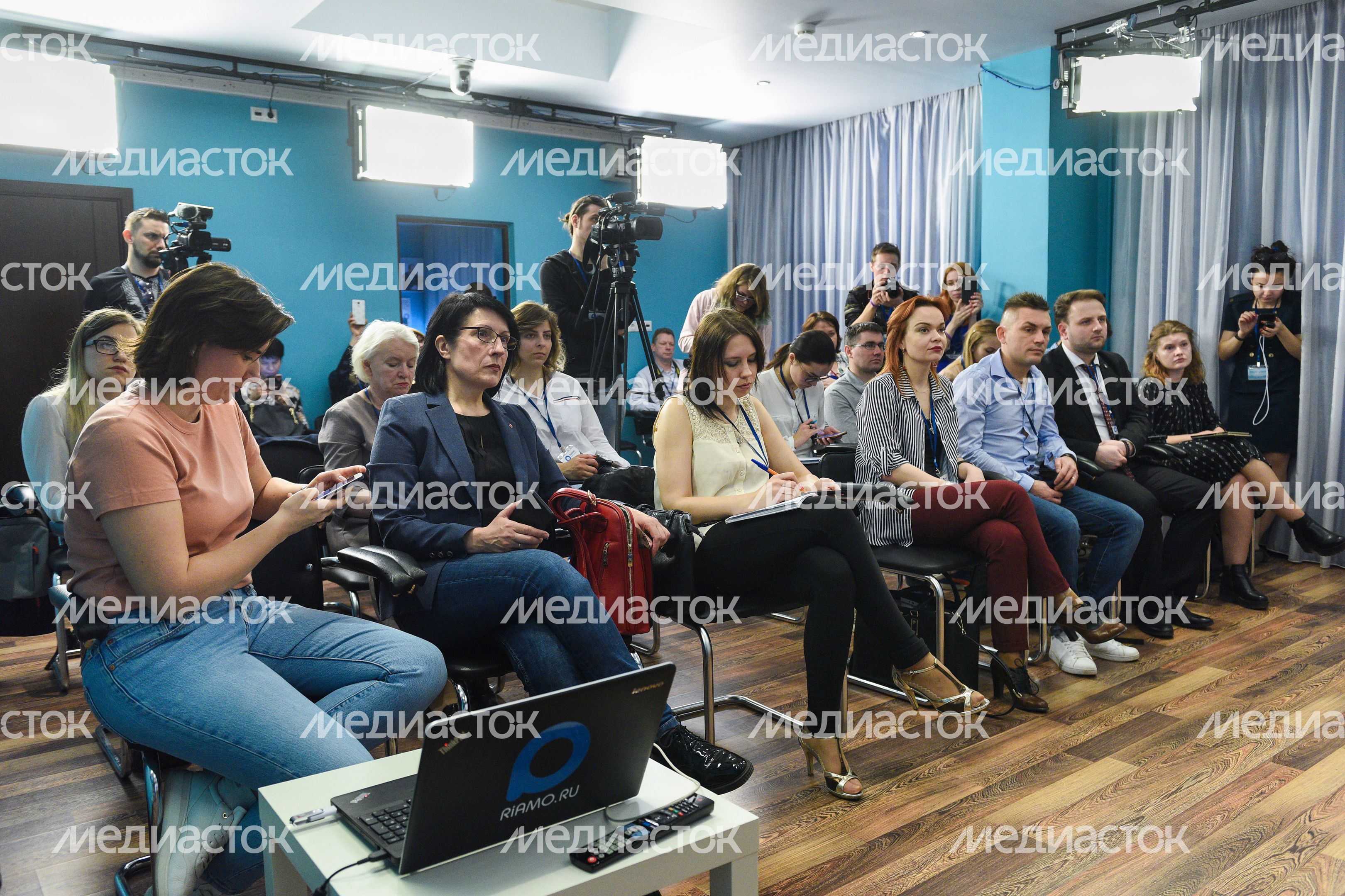 Пресс-конференция, посвященная подмосковным мероприятиям в честь Дня Победы Пресс-конференция, посвященная подмосковным мероприятиям в честь Дня Победы