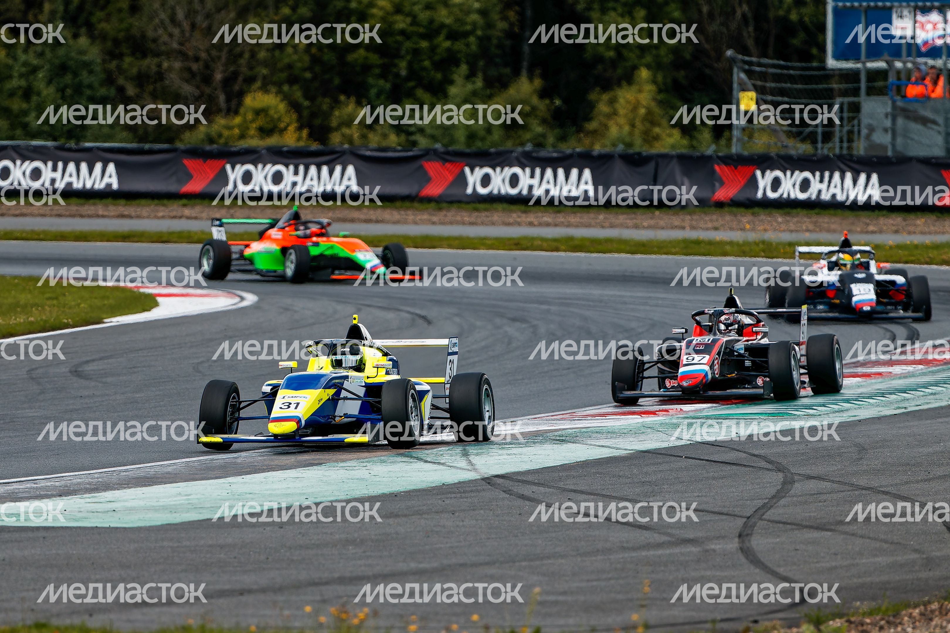 VI этап российской серии кольцевых гонок на автодроме Moscow Raceway