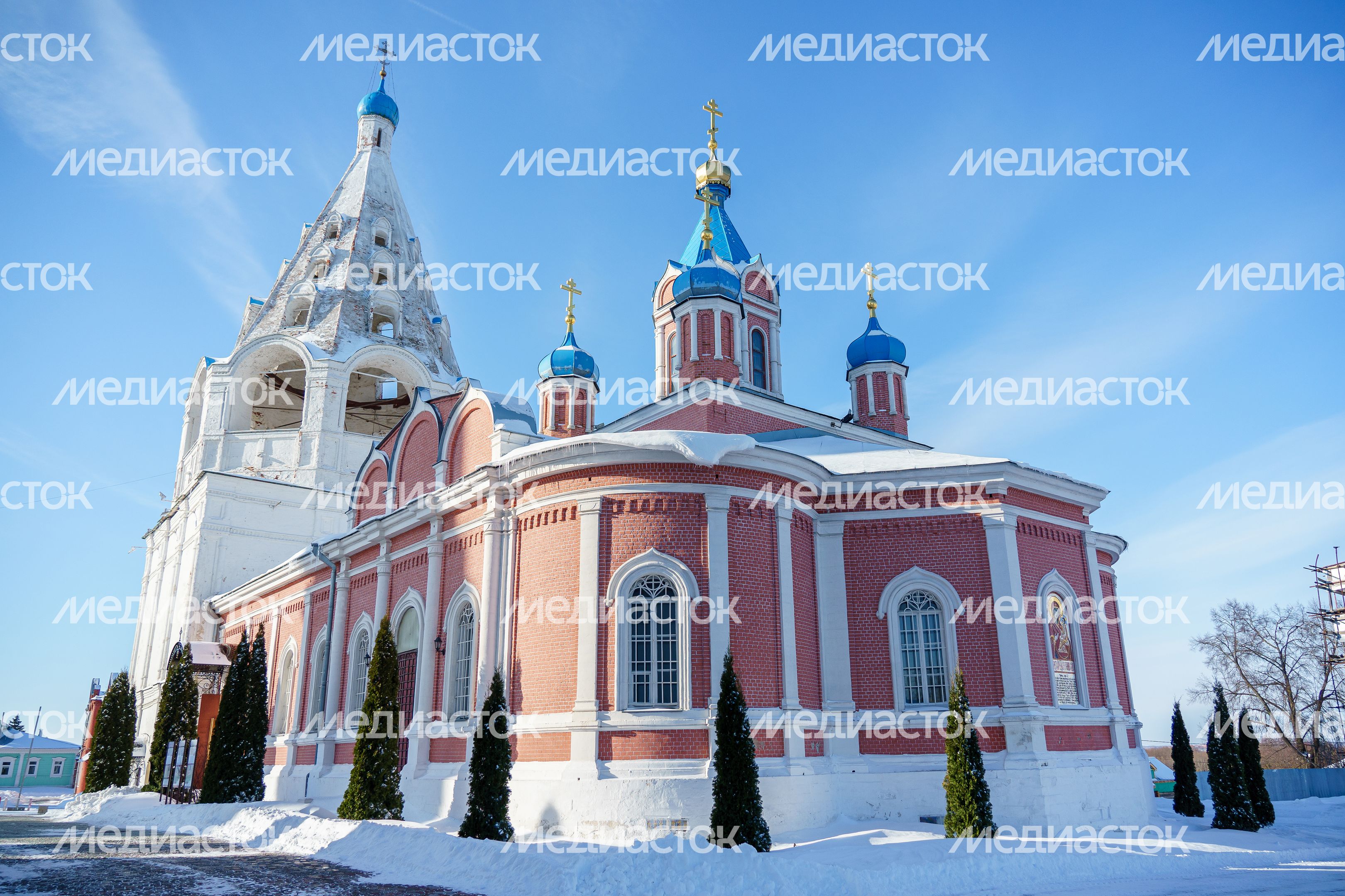 Коломна. Соборная площадь зимой Коломна. Соборная площадь зимой