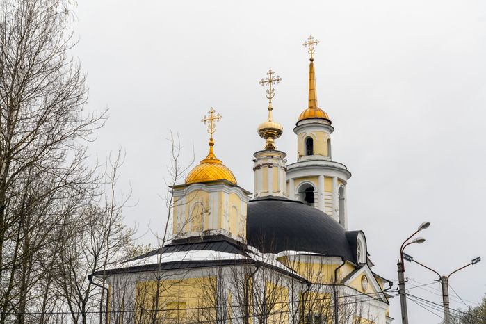 Иоанно-Предтеченский храм в селе Садки округа Истра