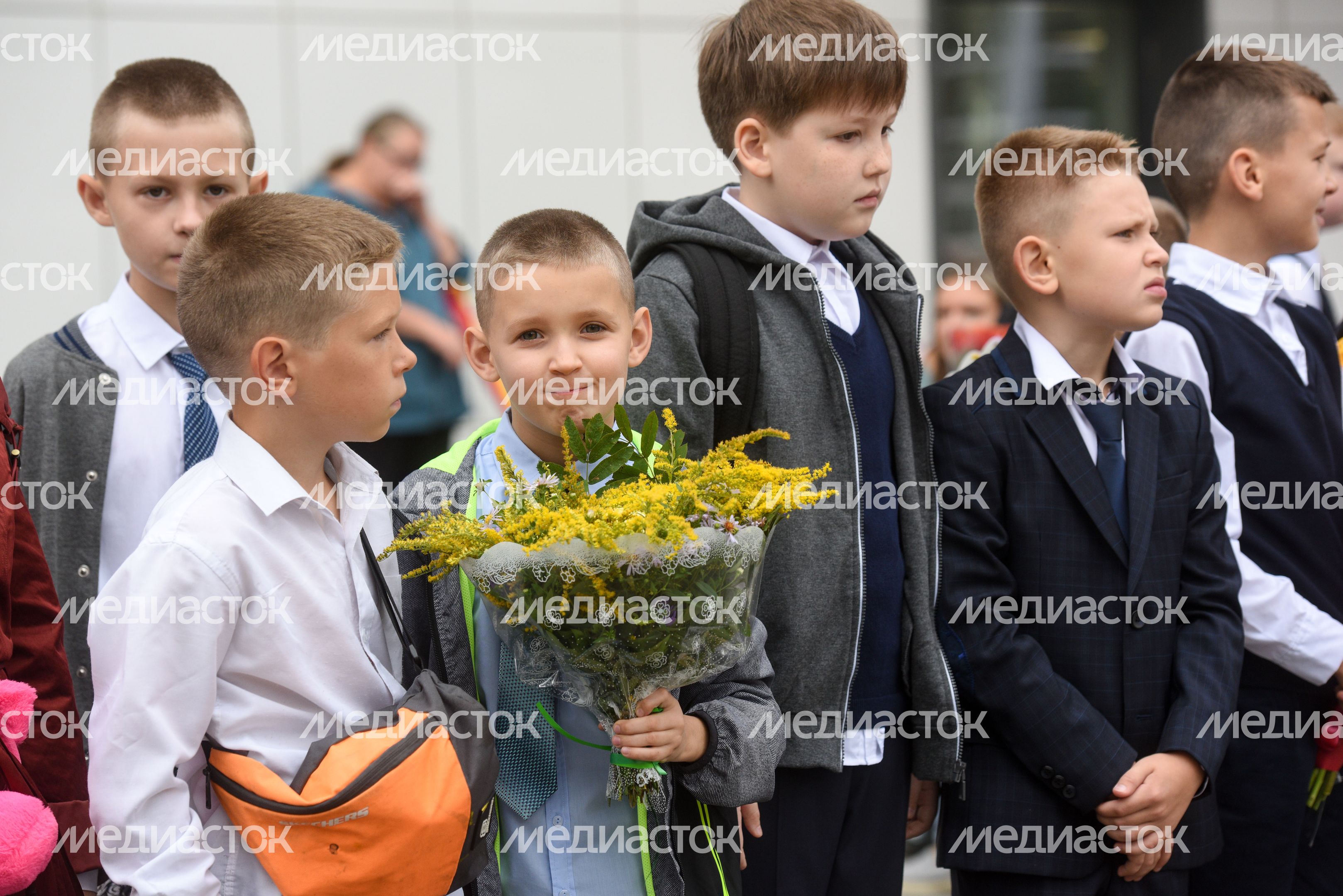 День знаний в общеобразовательной школе № 8 в городском округе Балашиха