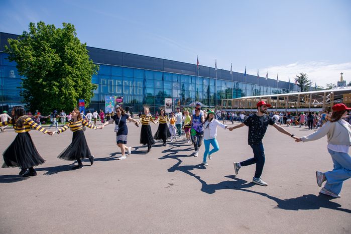 Открытие фестиваля "Будущее в цветах" на выставке "Россия" на ВДНХ