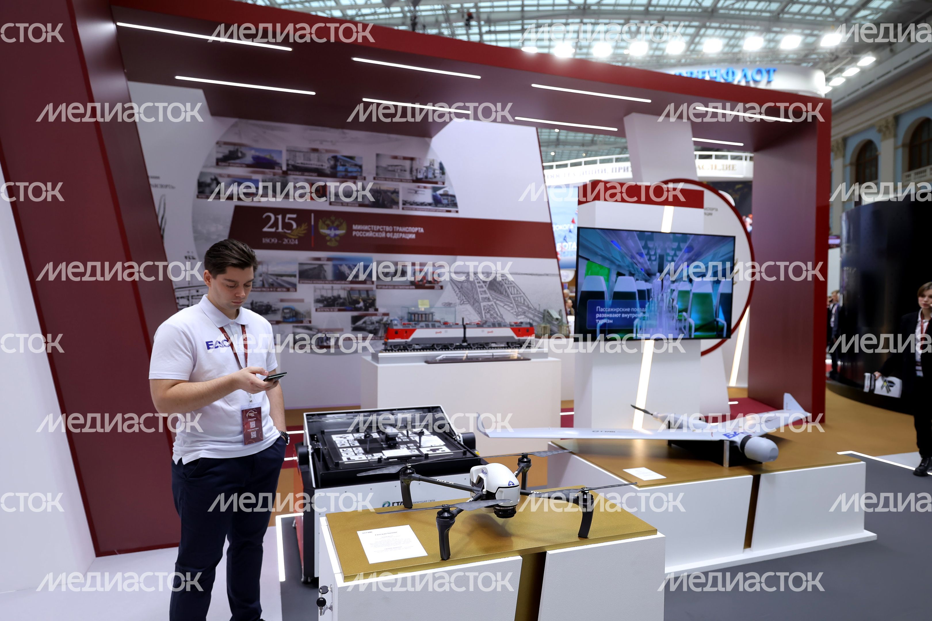 На площадке XVIII Международного форума "Транспорт России" На площадке XVIII Международного форума "Транспорт России"