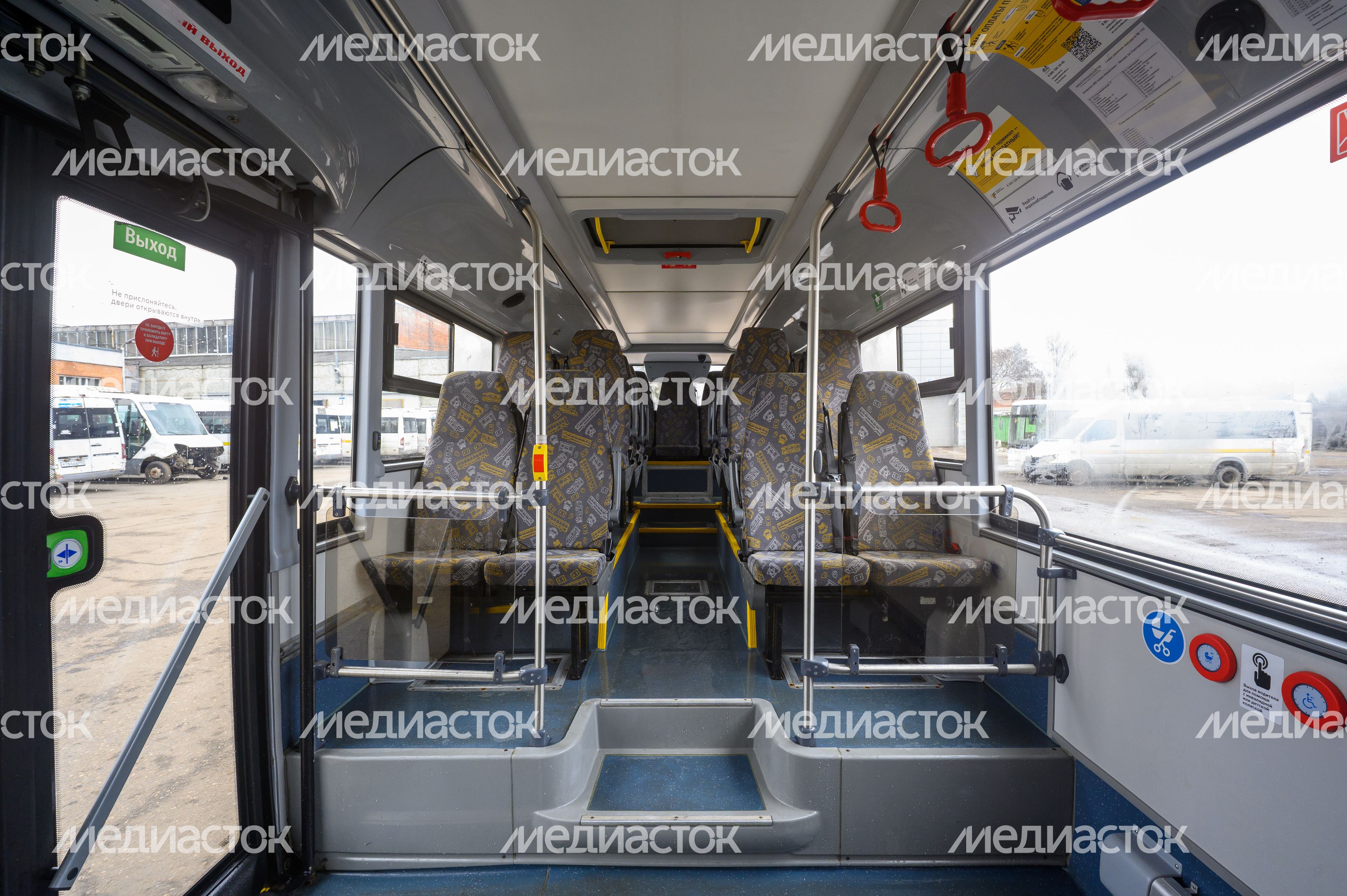 Уборка салона автобуса перед отправлением в рейс Уборка салона автобуса перед отправлением в рейс