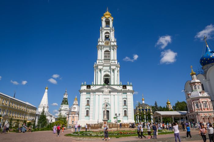 Солнечная Свято-Троицкая Сергиева лавра