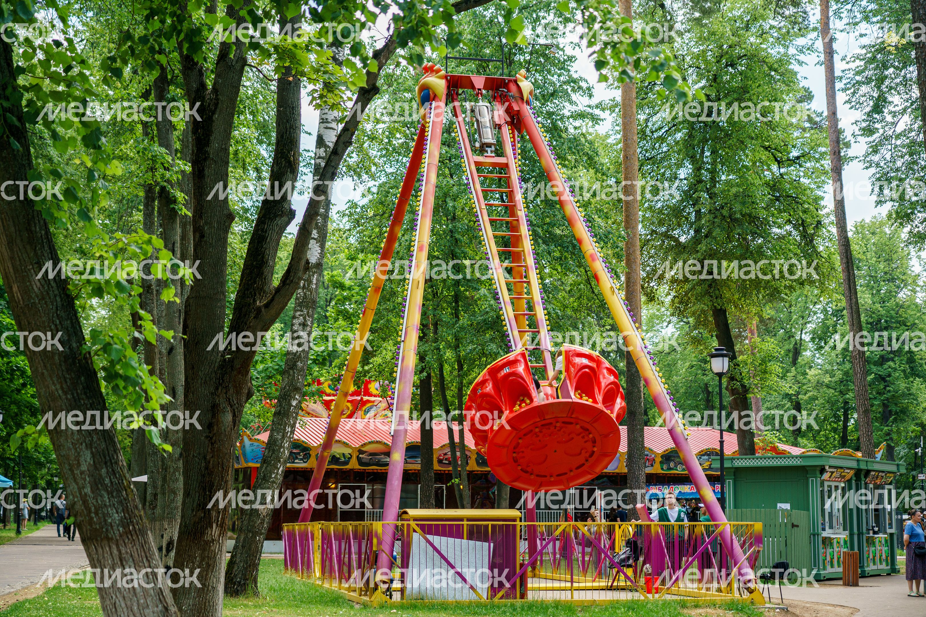 Раменский городской парк культуры и отдыха летом