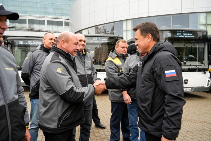 Андрей Воробьев передал партию новых автобусов округам Подмосковья