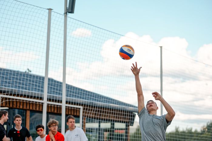Пляжный волейбол на новой площадке «Пойма volley» в Красногорске
