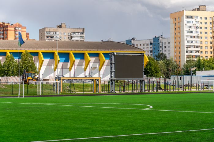 Новый газон на стадионе «Центральный» в Одинцово