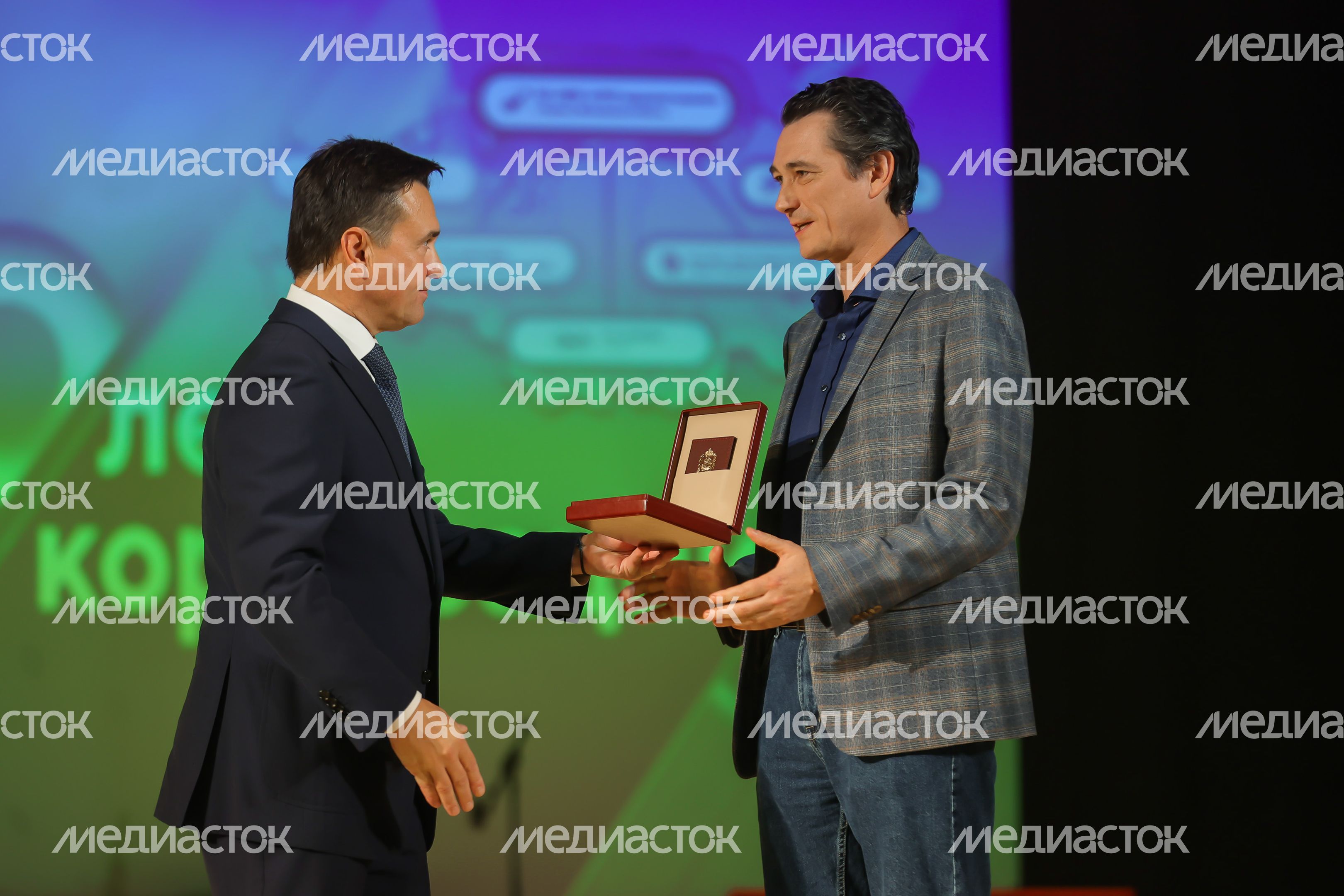 Андрей Воробьев вручил областные награды сотрудникам «ВПК «НПО машиностроения» Андрей Воробьев вручил областные награды сотрудникам «ВПК «НПО машиностроения»
