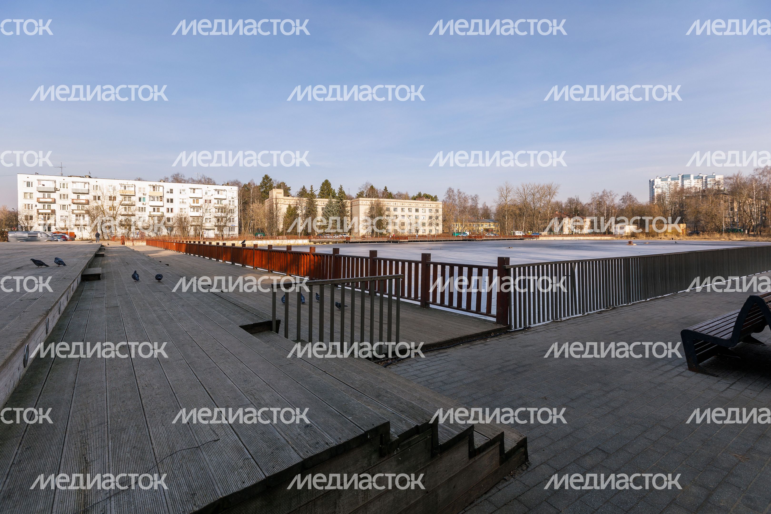 Сквер Героев Курсантов в микрорайоне Юбилейный города Королев