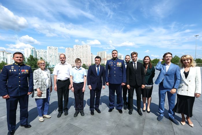 Губернатор поздравил подмосковных школьников, набравших 300 баллов на ЕГЭ