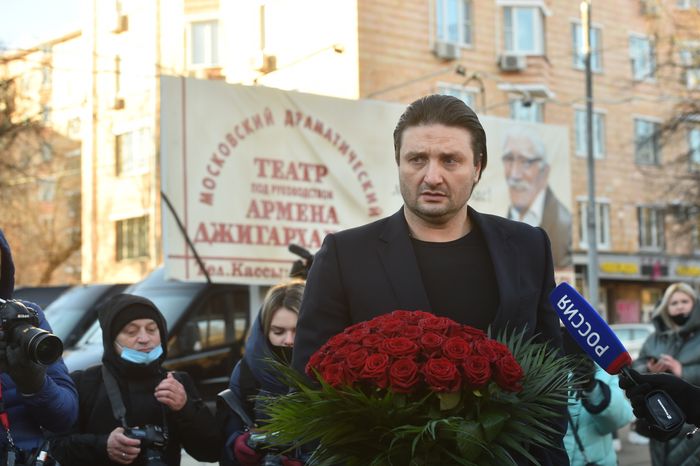 Церемония прощания с Арменом Джигарханяном в Москве
