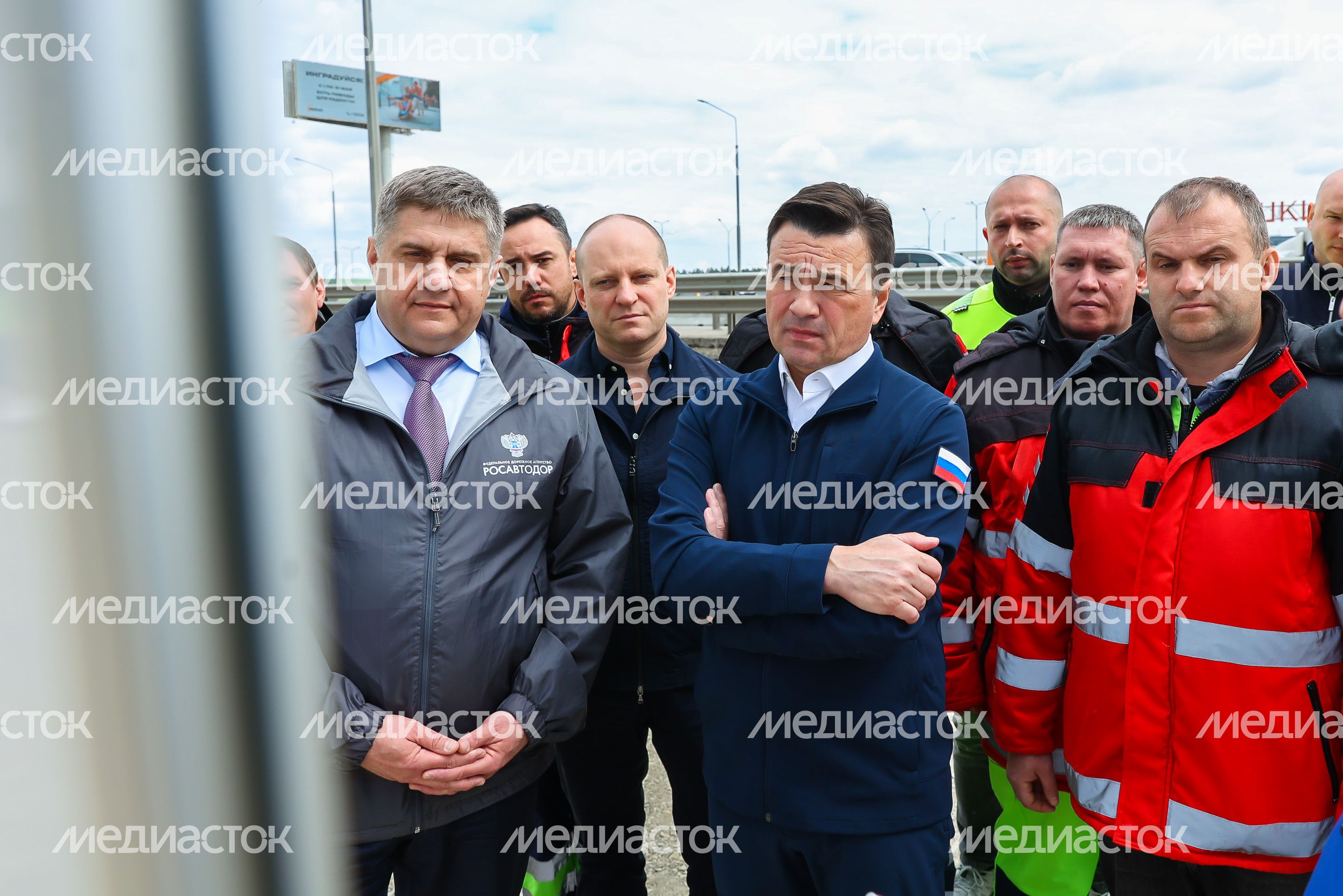 Губернатор проверил ход работ на участке трассы М-8 «Холмогоры» в Пушкинском г.о. Губернатор проверил ход работ на участке трассы М-8 «Холмогоры» в Пушкинском г.о.