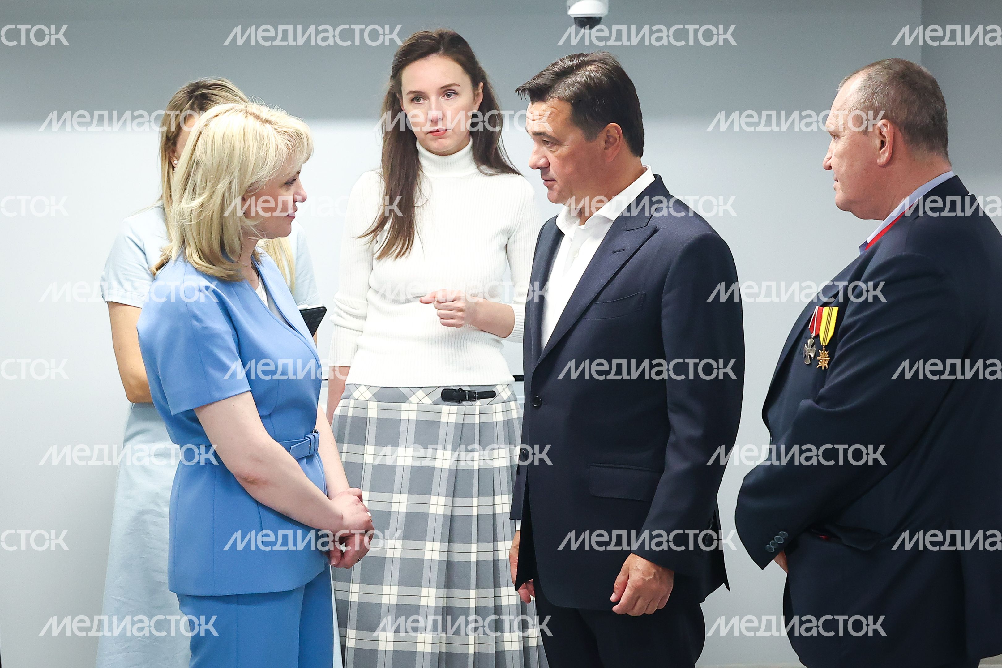 Встреча Губернатора Подмосковья с сотрудниками регионального отделения Фонда «Защитники Отечества»