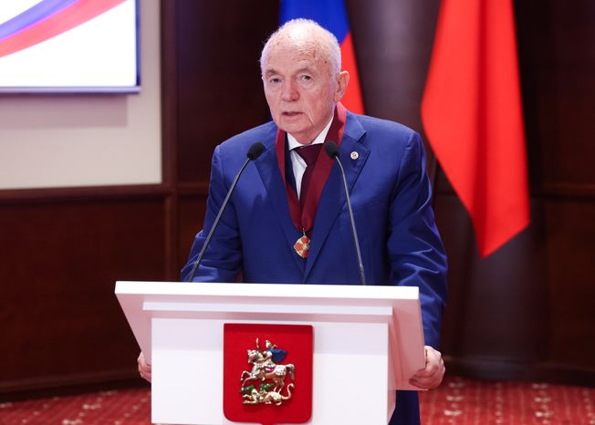 Андрей Воробьев поздравил жителей региона с днём Московской области